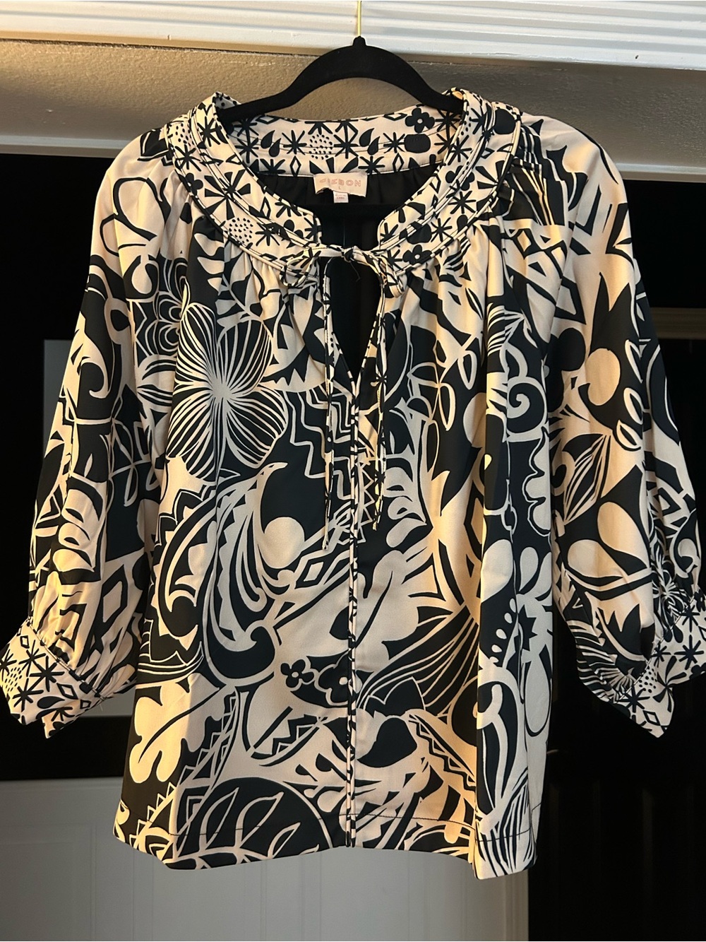 Ciebon Women's Black and White Floral Peasant Blouse - Tie Neck